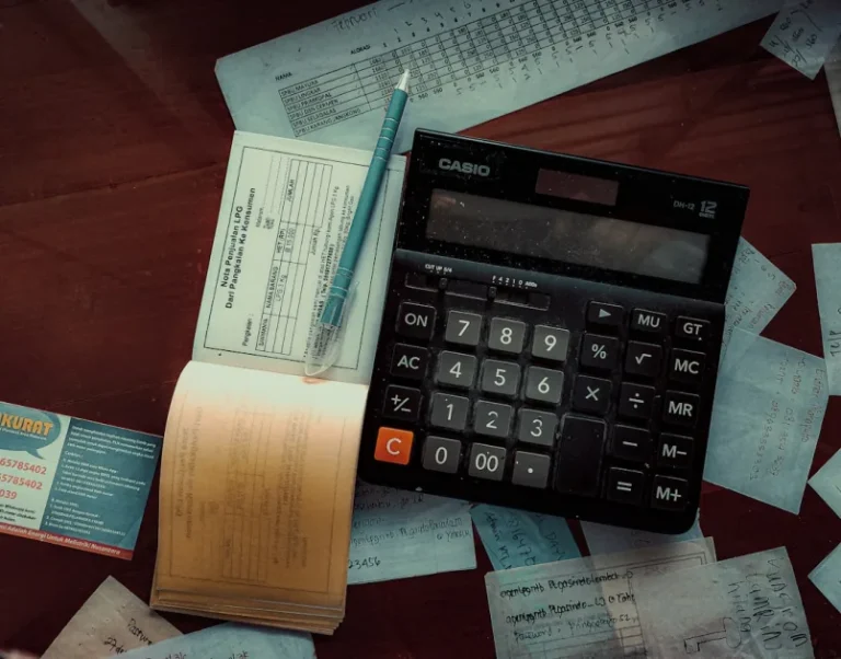 Calculadora costes implementación IA web empresarial