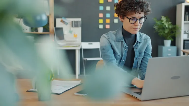 Integrar inteligencia artificial empresas pequeñas paso a paso