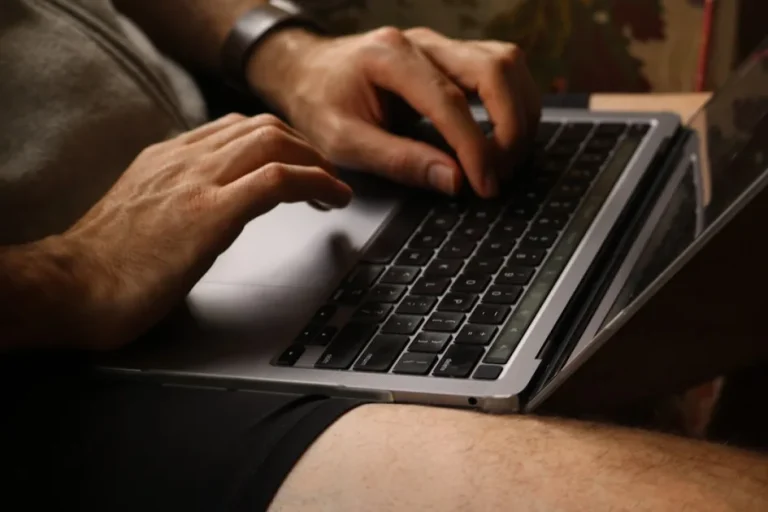 Tecnologías web esenciales para emprendedores y negocios