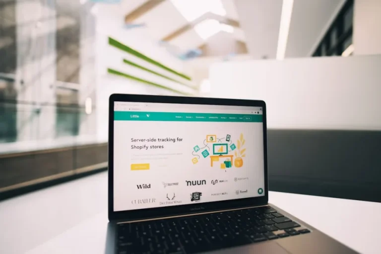 Costes reales plataformas ecommerce comparativa Shopify WooCommerce